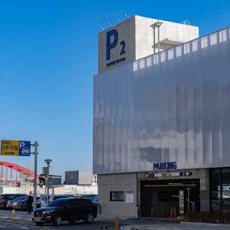 SOTA SUITE SOKCHO WORLDSKY Отели рядом с достопримечательностью «Храм Синхынса»