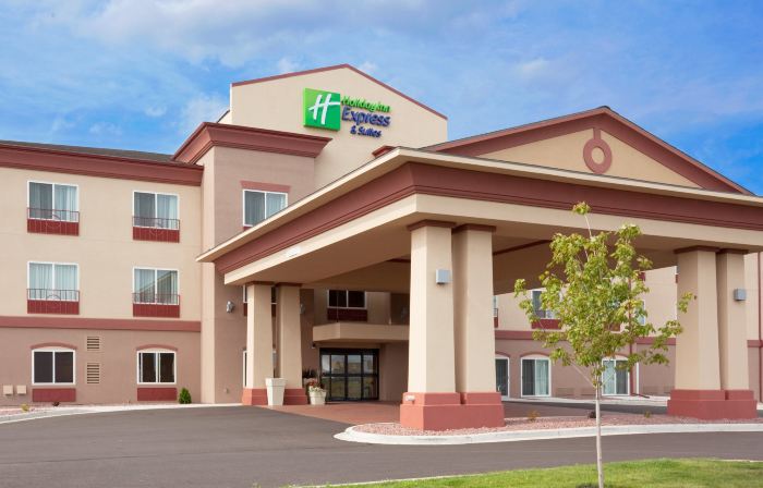 Holiday Inn Express & Suites ANTIGO by IHG