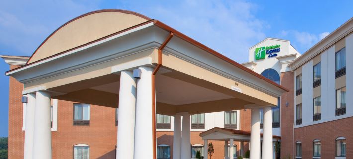 Holiday Inn Express & Suites AKRON REGIONAL AIRPORT AREA by IHG Hotels in Summit County