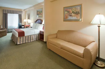 Holiday Inn Express & Suites Drums-Hazleton (I-80) Hotels in Sugarloaf Township