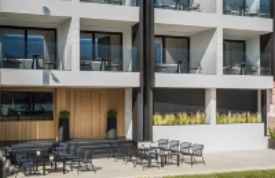 Canale Hotel & Suites