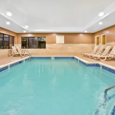 Holiday Inn Express & Suites BRADLEY AIRPORT by IHG