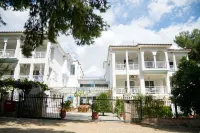Melissa Gold Coast Hotels in Ormilia