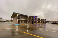 Days Inn by Wyndham Forest Hôtels à : Forest