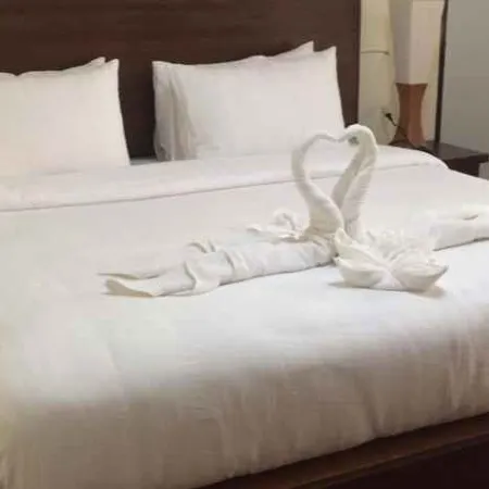 Ruean Narisara Resort