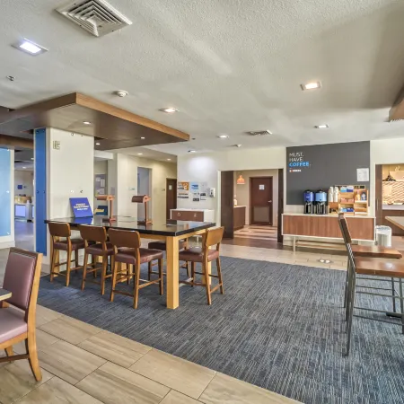 Holiday Inn Express & Suites Beeville by IHG