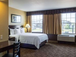 MainStay Suites Minot