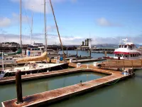 Francisco Bay Inn Hotels near Fort Mason