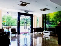 LS Hotel Hotels in Plentong