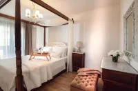 Maison Downtown Luxury Apartments!
