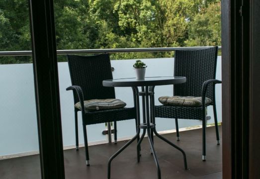 1. 하우스 암 바서..