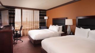 doubletree-by-hilton-hotel-cleveland-downtown-lakeside