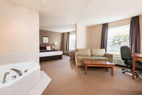 Super 8 by Wyndham Sainte Agathe des Monts - 2-Star