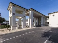 Quality Inn & Suites Junction Hotels in Kimble County