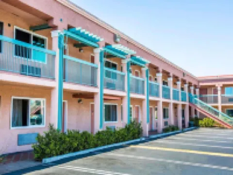 ロードウェイ イン サウス ゲート - ロサンゼルス サウス サウス・ゲートのホテル