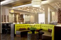 Hyatt House King of Prussia - Parking