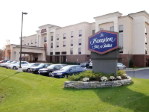 ハンプトン イン & スイーツ アルバニー エアポート コロニーのホテル