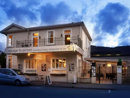 Escape to Picton Boutique Hotel