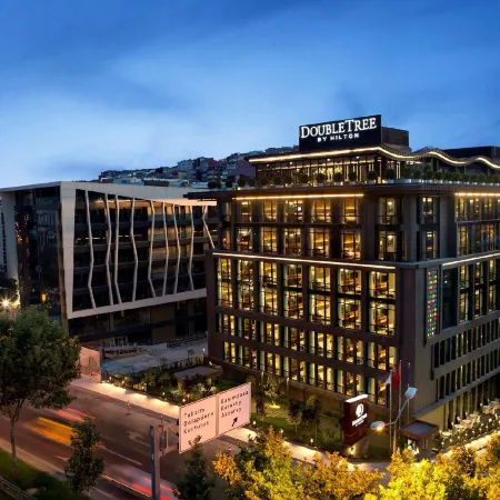 DoubleTree by Hilton Istanbul - Piyalepasa Отели рядом с достопримечательностью «Европейская сторона»