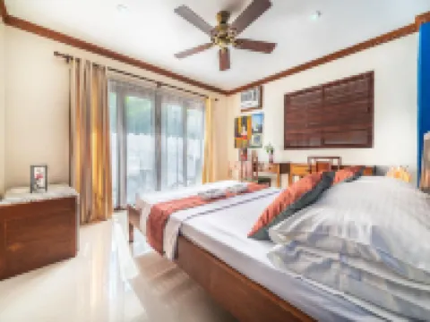 The Beach House Carabao Island Hotels in Romblon