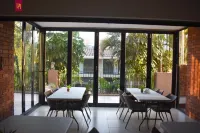 Prime Hotel Hotel di Berea