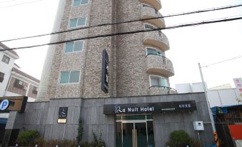 La Nuit Hotel