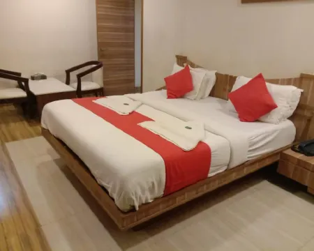 Hotel Praveen International Hotels in Ulhasnagar