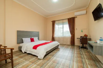 RedDoorz @ Pematangsiantar Hotels near Gereja HKIP