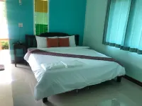 Sangtong Beach Resort Hotels in Laem Sing