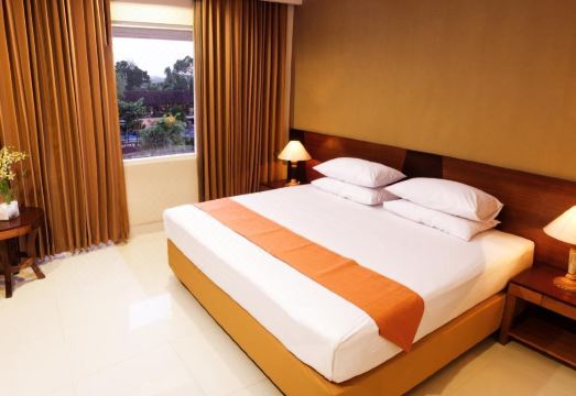 Wonua Monapa Hotel Resort 수영장