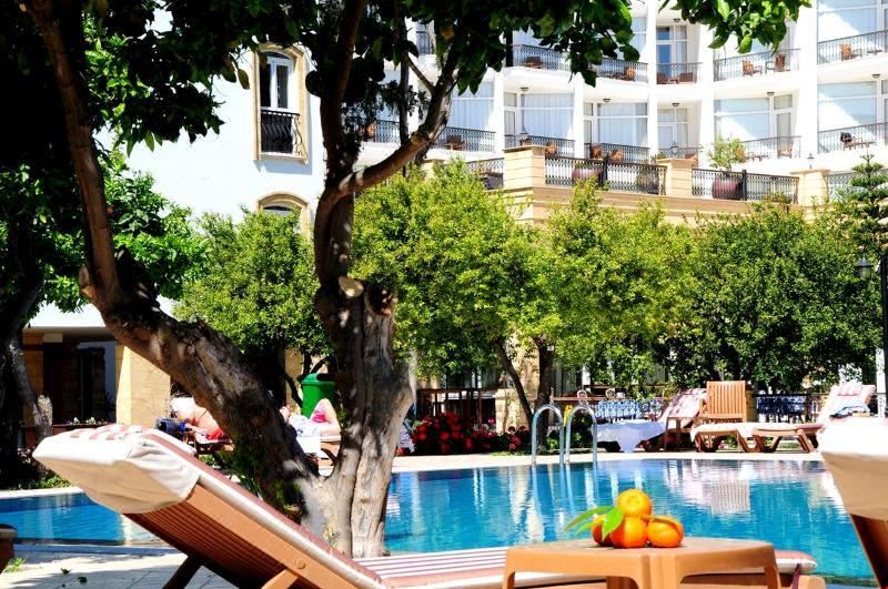 Taşar Royal Hotel - Housity