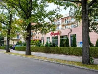Olymp Hotels near Town Hall