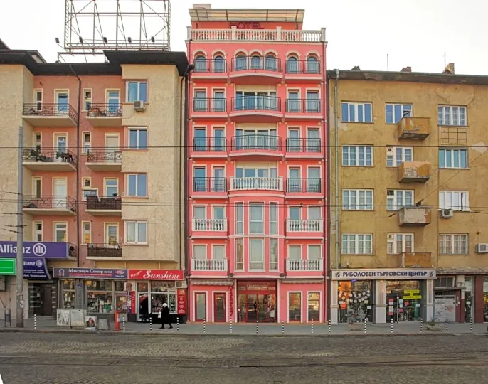 Central Plaza Hotel