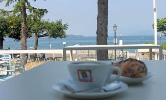 Lake Garda Beach Hostel