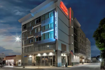 Hampton Inn & Suites Los Angeles/Hollywood
