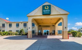 Quality Inn and Suites Terrell