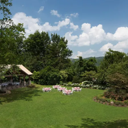 The Park Vista - a DoubleTree by Hilton Hotel - Gatlinburg