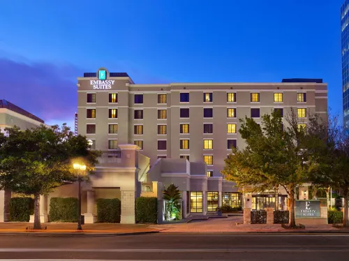 Embassy Suites by Hilton Orlando Downtown - Jacuzzi