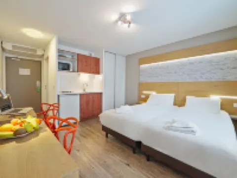 レジドホテル リヨン パール デュー リヨンのホテル