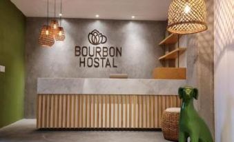 Bourbon Hostal