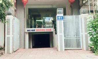 Nha Nghi Hoang Hoa