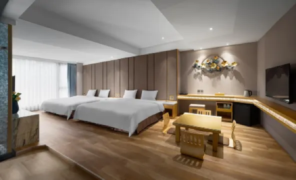 โรงแรมกามาลัน ฟลอริดา สปริง