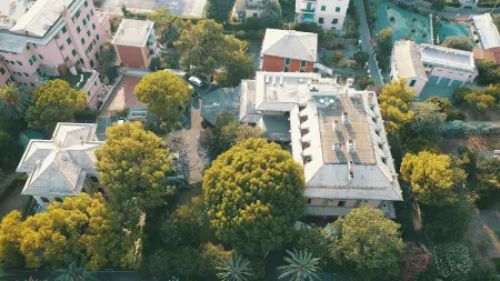 Astor Hotel Отели в г. Bogliasco