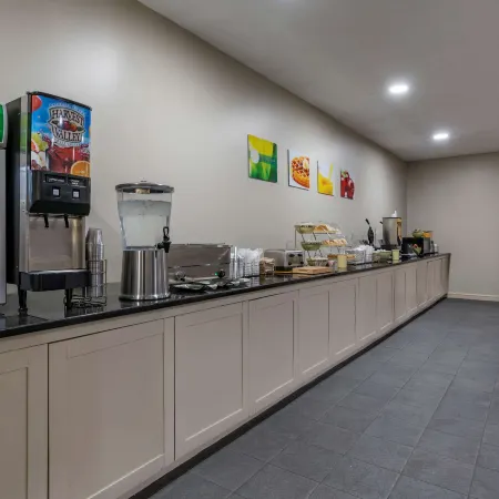 MainStay Suites Lexington I-75