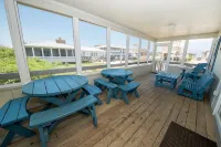 Saltaire Cottages Hotels in Kitty Hawk