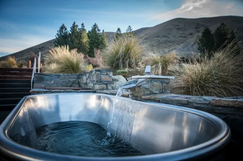 SkyScape Hotels in Ben Ohau