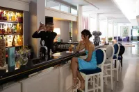 Hotel Terme Bologna - بار