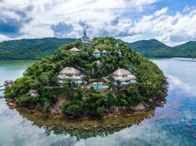 Pearl Bay Villas