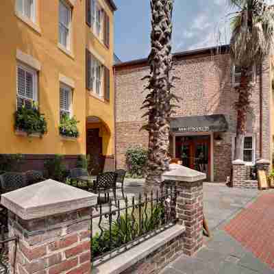 Andrew Pinckney Inn Hotel Exterior