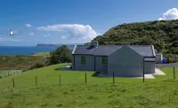 Kinbane Self Catering Cottages - 'Makem's Cottage' Hotels near National Trust - Carrick-a-Rede